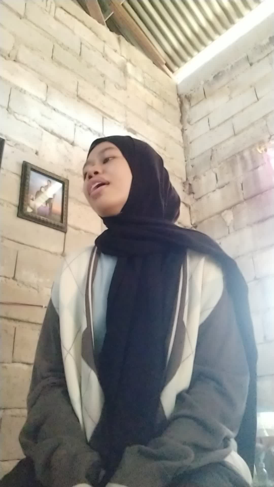 NAJLAA ABIDA SANAKY, 18 Tahun, AMBON, TEMAN SEJATI