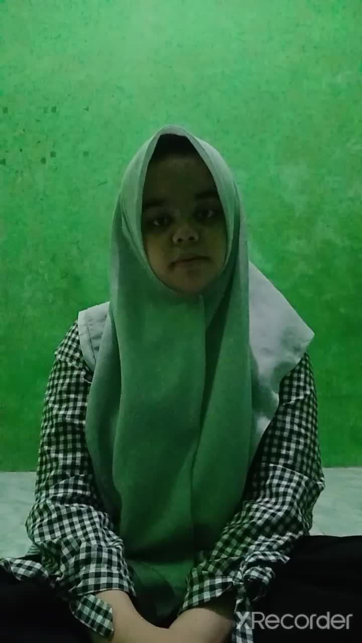 Assalamualaikum Saya Ratu Aprilia Thamia 21 tahun_Medan. Saya membawakan lagu Sherine - Ala Bali dan untuk lagu kedua Bcl- kuasamu.