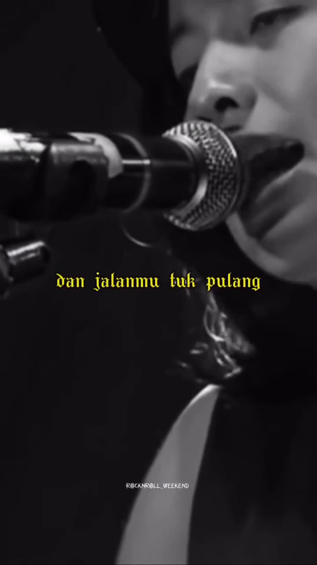 Sunset di tanah anarki