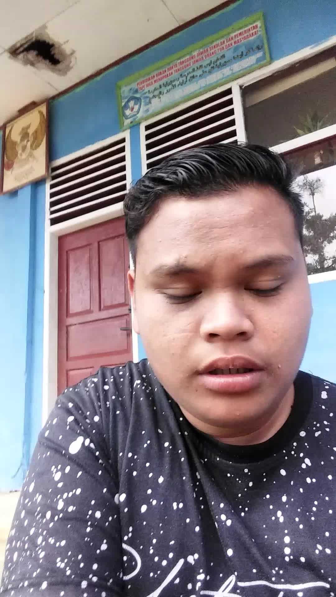 nama:kasra handira,umur 18 tahun,asal Pasaman(Sumatra barat),kulepas dengan ikhlas,no hp/wa:082283172883