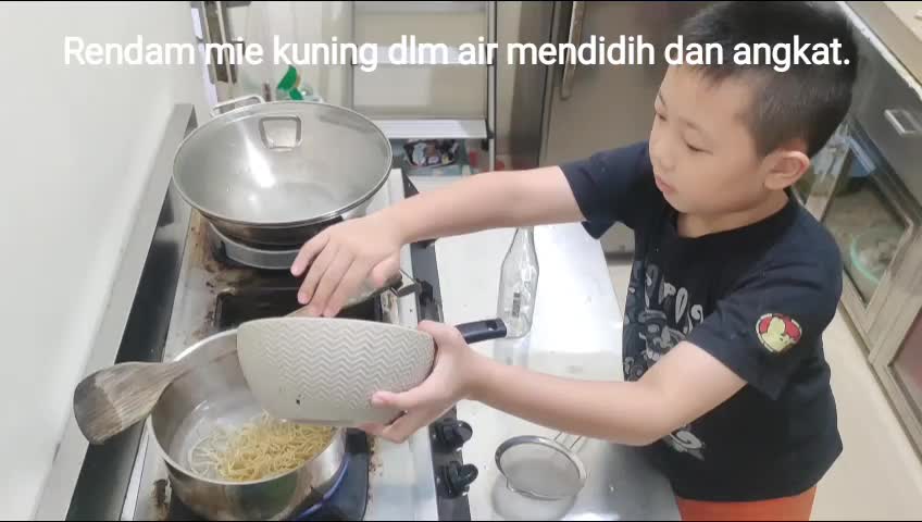 Mie Celor Kuah Susu