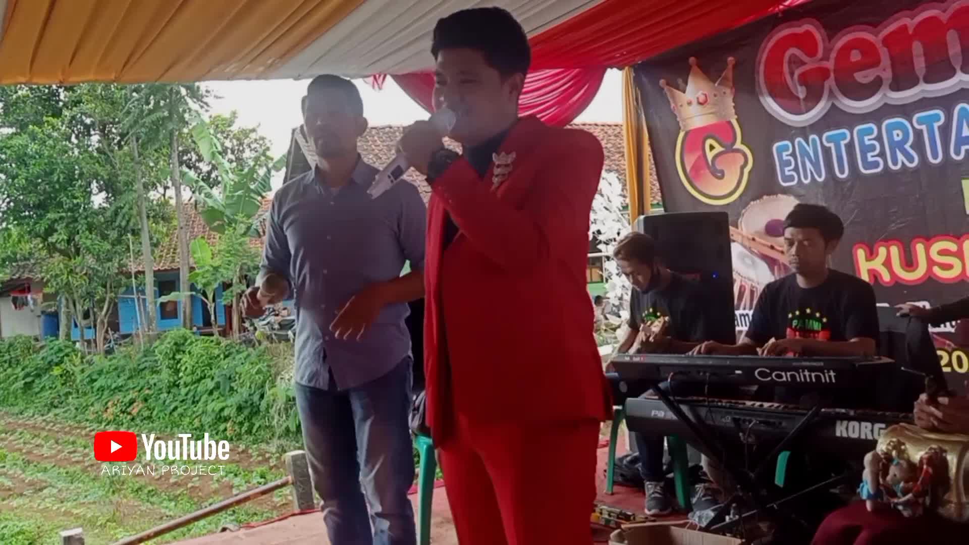show time GALA GALA Azat Khan ft Teguh - Bandung