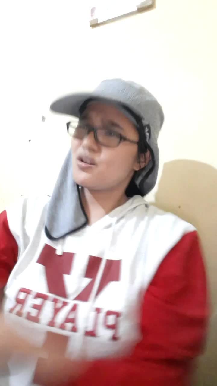 topi kembaran. bagus... 