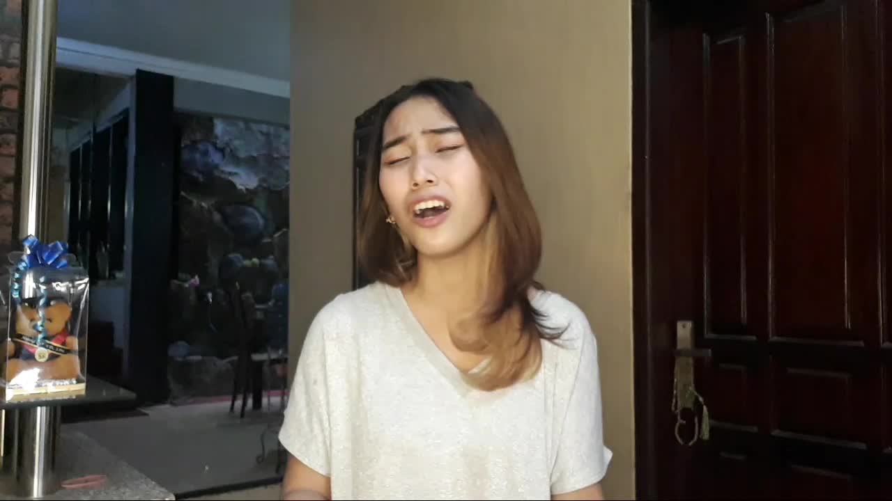 XFI2021 SOLO ANANDA PUTERI 22 TAHUN SURABAYA HERE'S YOUR PERFECT & MELAWAN RESTU?