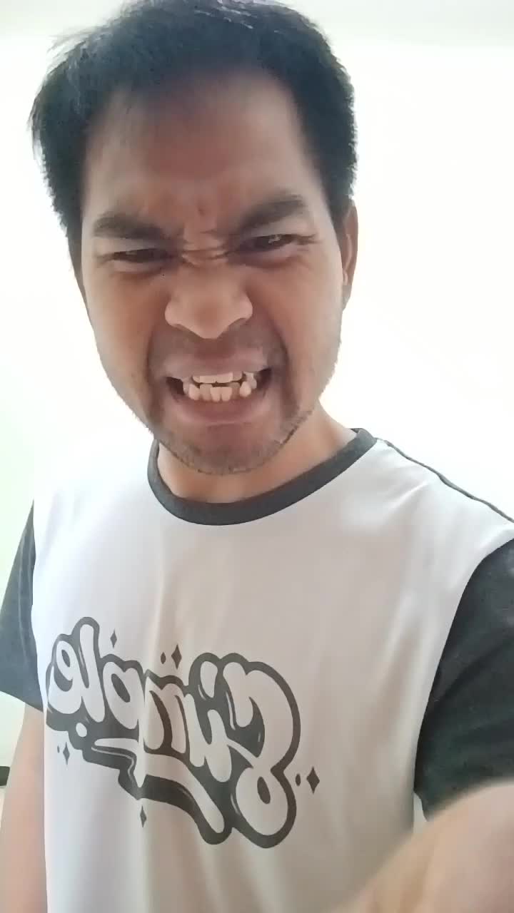 DIFITNAH ISTERI SENDIRI