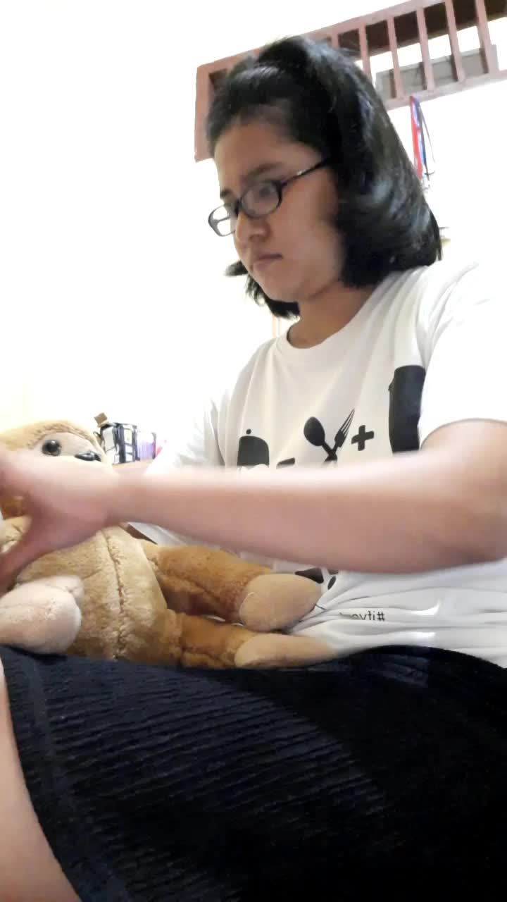 saya gak kencenggg 