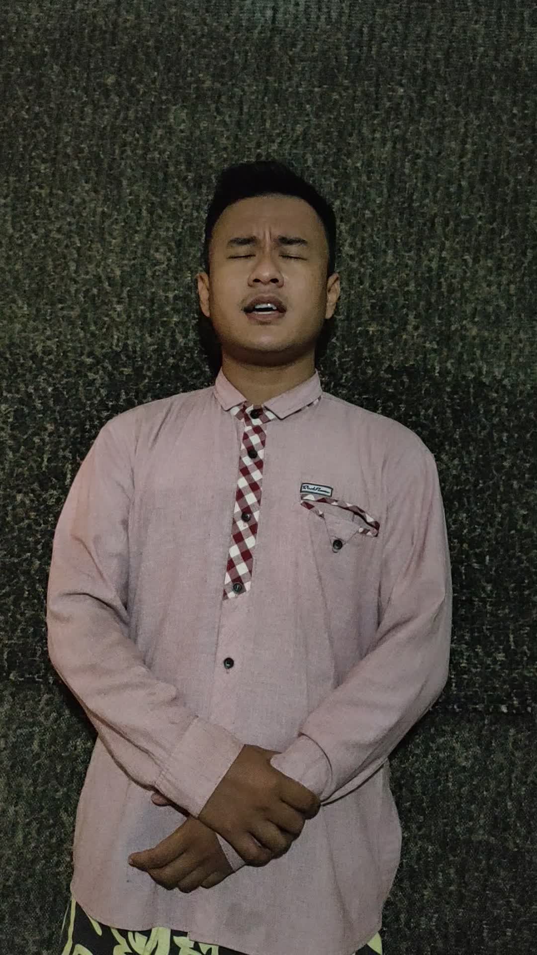 Muhammad Muslih Ali Muddin_24th_Kudus_Jawa tengah_Yaasyiqol musthofa_#Semoga lolos seleksi dan bisa menyairkan lagu lagu islami