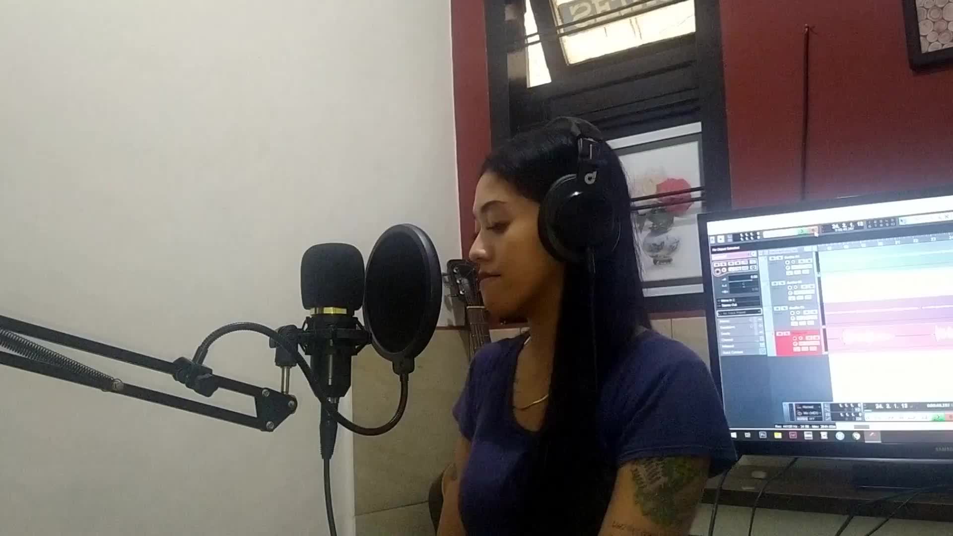 separuh aku by noah, cover nova pratnya anggita, vote yg banyak ya gaes 🥰🥰🥰🥰🥰🥰
