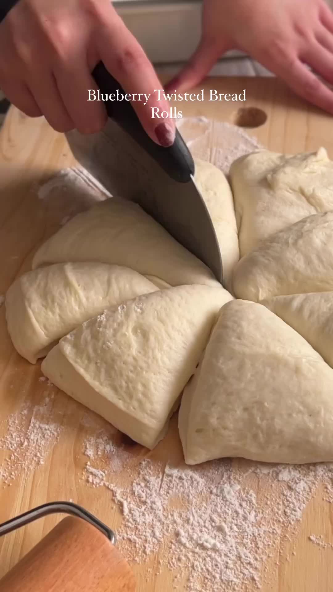 How to make blueberry twisted bread roll