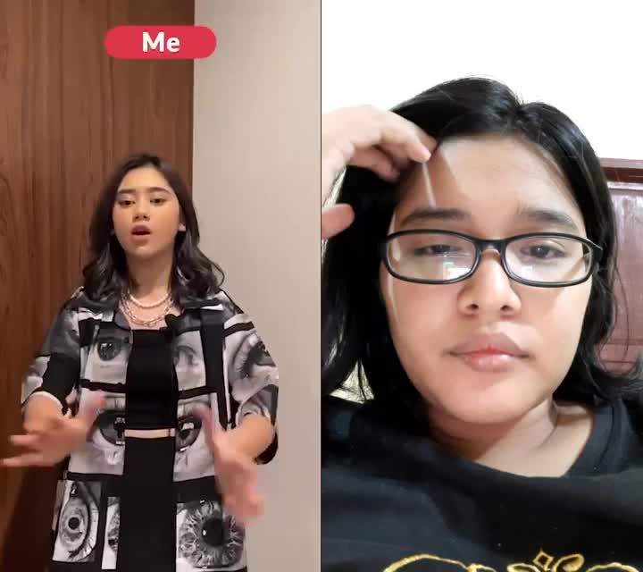 Reporter slengean.....   Jas hujan yang viral yang ku pakek di Indonesian Idol, nanti masuk tipi, liat aja lah nanti.