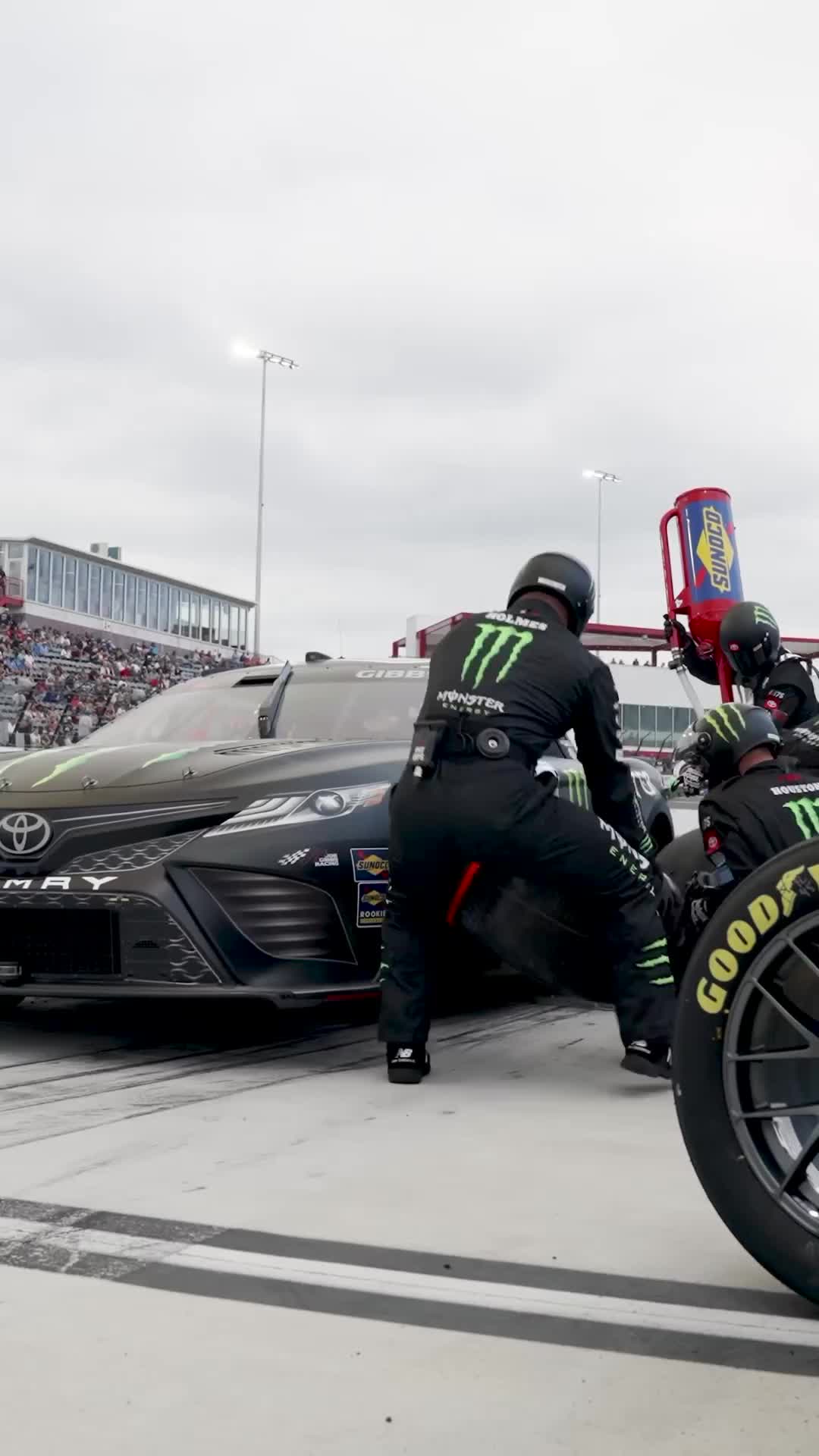 toyota nascar pitstop