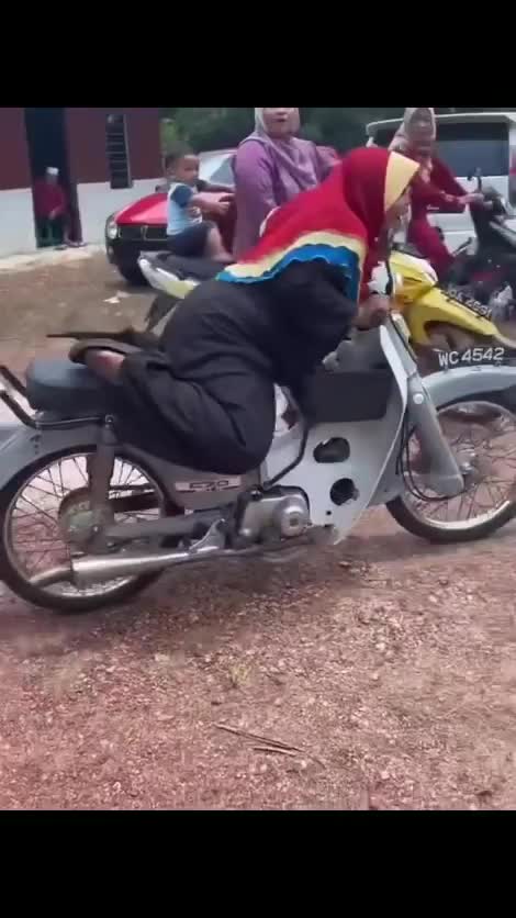 emaknya bang jarot