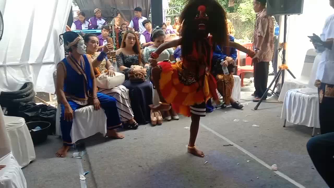 petra bang bang wetanan.. terus berkarya