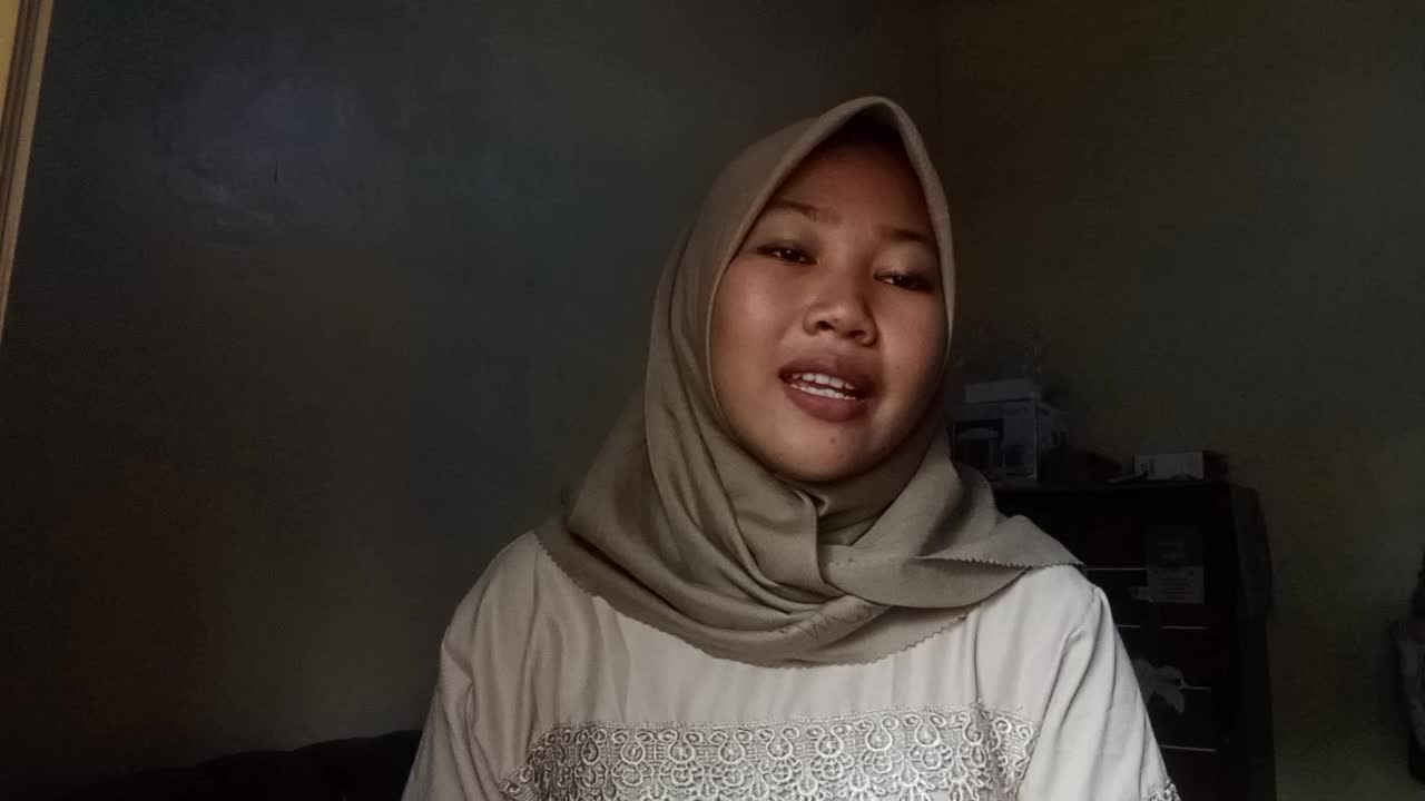 Nama : Siti winengsih Usia: 21 th Asal Subang Jawabarat Judul Lagi : Teman sejati