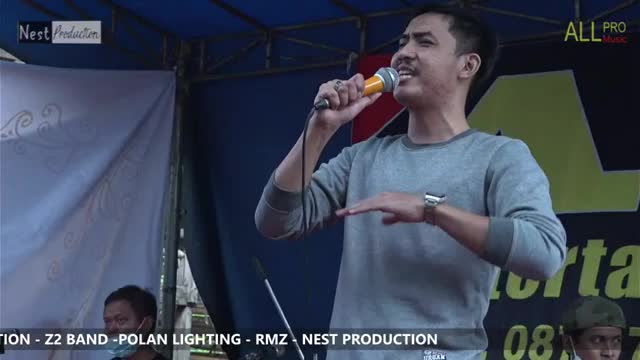 Bosan Mengalah by. Elvy Sukaesih Live Panggung Voc.M Akbar/Babay Regges, Usia 24th, Asal Bogor #ONLINEAUDIONSRISINGSTARINDONESIADANGDUT