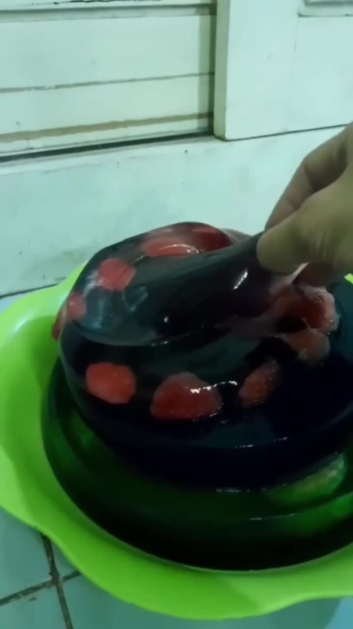 Emang Susah Kalo Niru