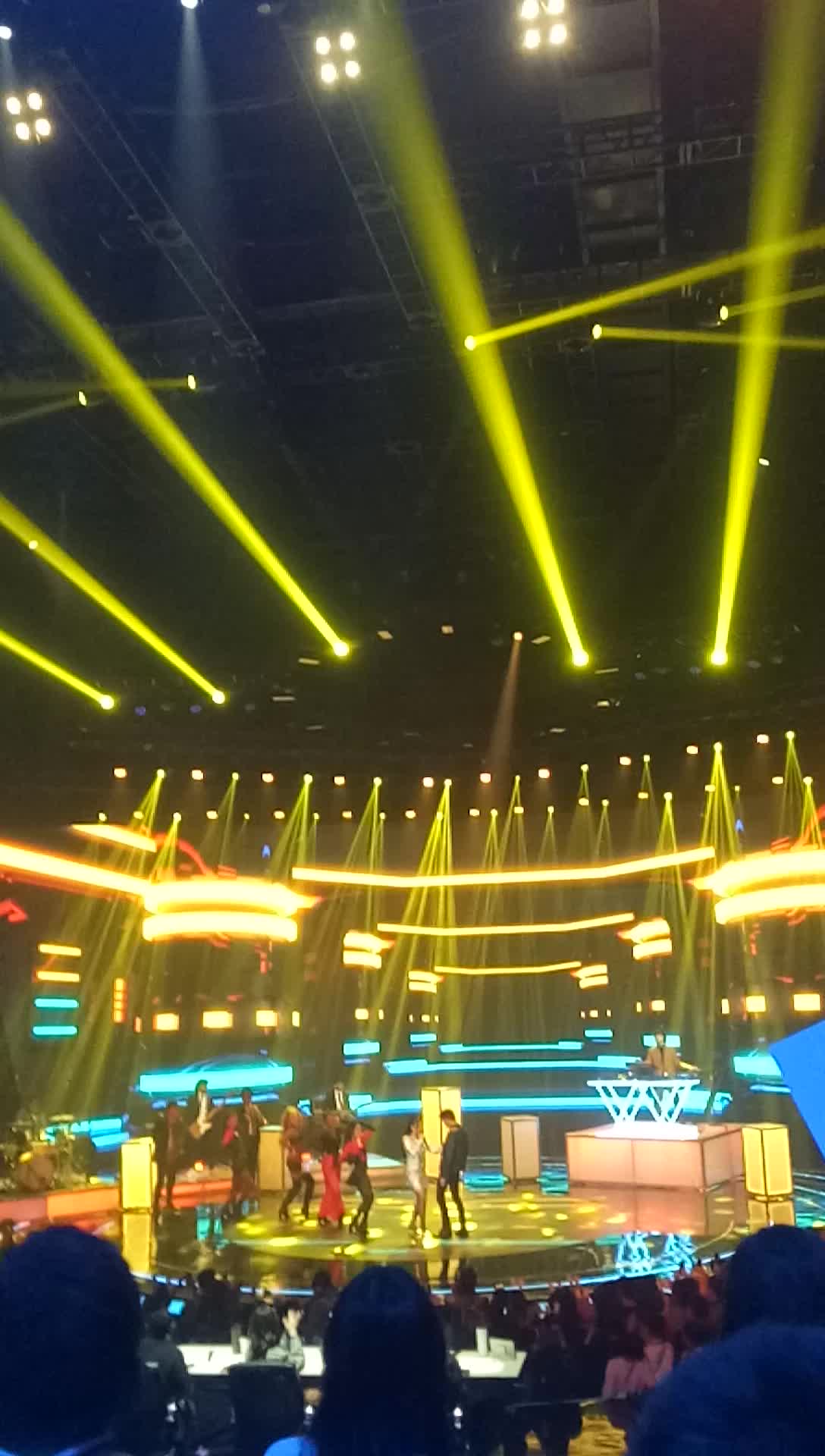 keseruan nonton indonesian idol top 7