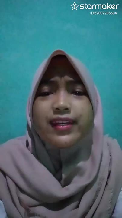 hallo assalamualaikum perkenalkan nama saya farah fauziah Almushaly asal kota jakarta timur saya masih sekolah umur saya 15 tahun