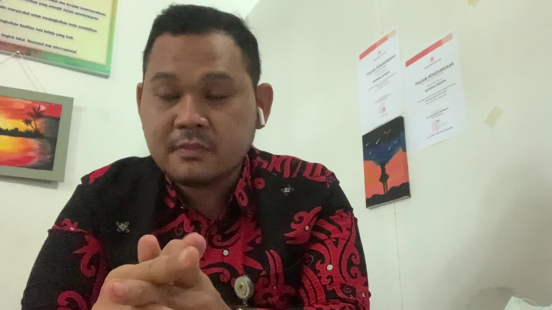 XFI SOLO RUSDIAL MARTA 31 TAHUN PEKANBARU MIKE MOHEDE - CINTA TAK BERTUAN