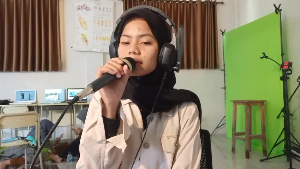 bantu Anggita meraih cita-cita ya kali ini membawakan lagu ampunilah dari Rita Sugiarto makasih #onlineauditionrisingstardangdut