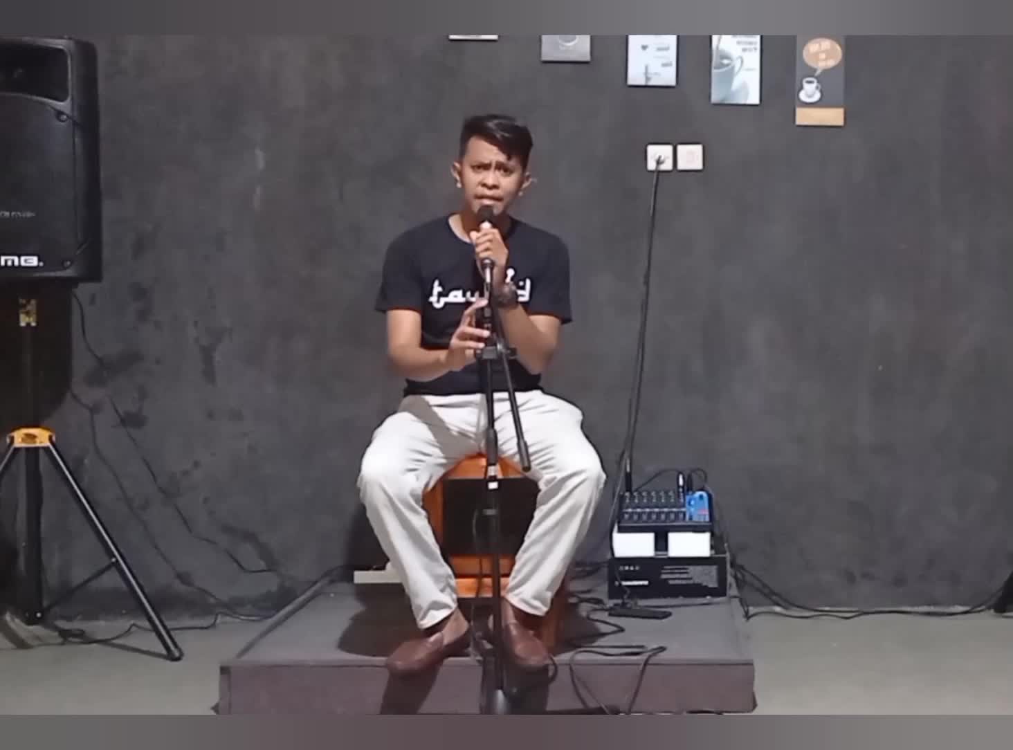 Ismail Ali, Kolaka Sulawesi Tenggara. Aparatur Sipil Negara. Ibu Aku Rindu (Gita KDI). #OnlineAuditionIndonesiaRisingStarDangdut