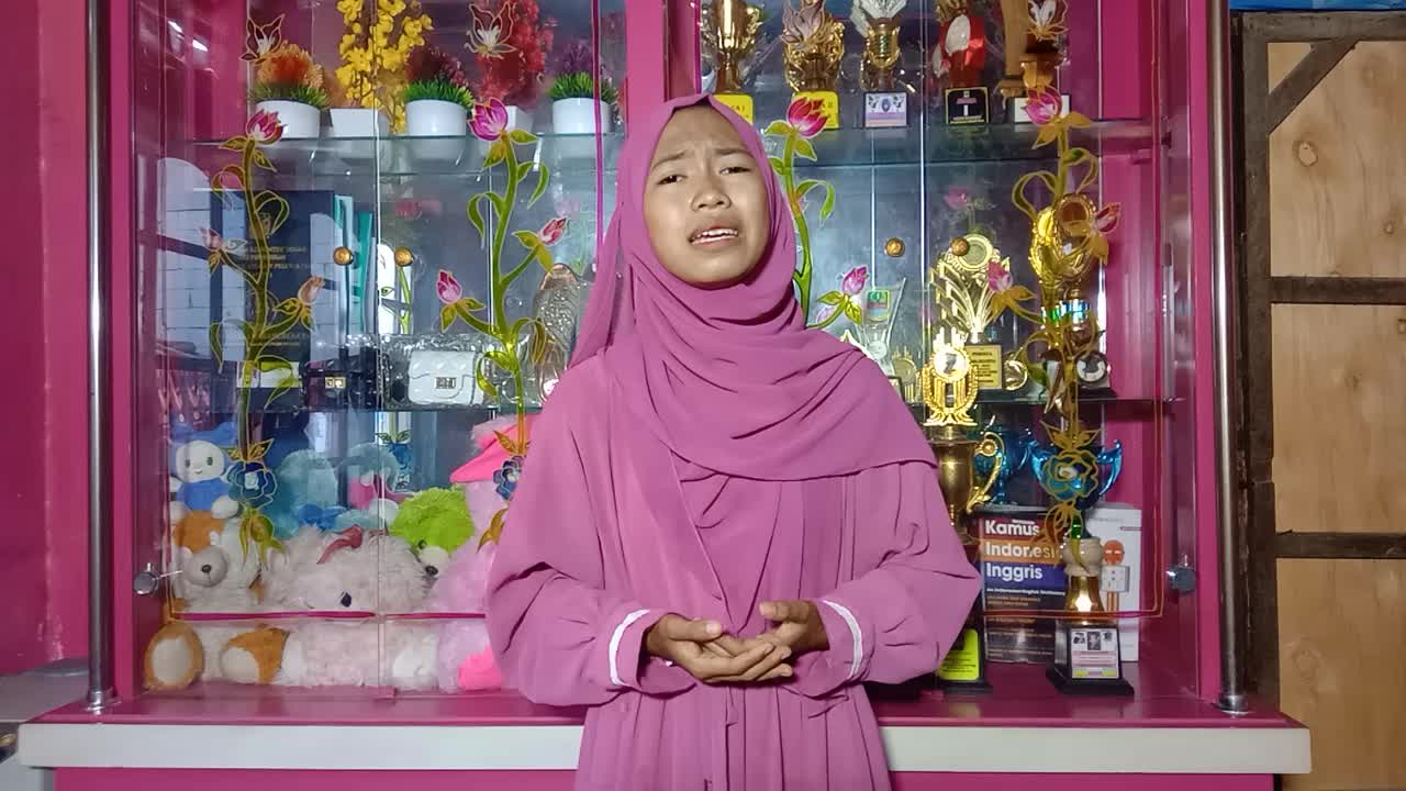 RSD2022_Neng Gita Sari_15 Tahun_Kota Bekasi_Di Tikam Asmara