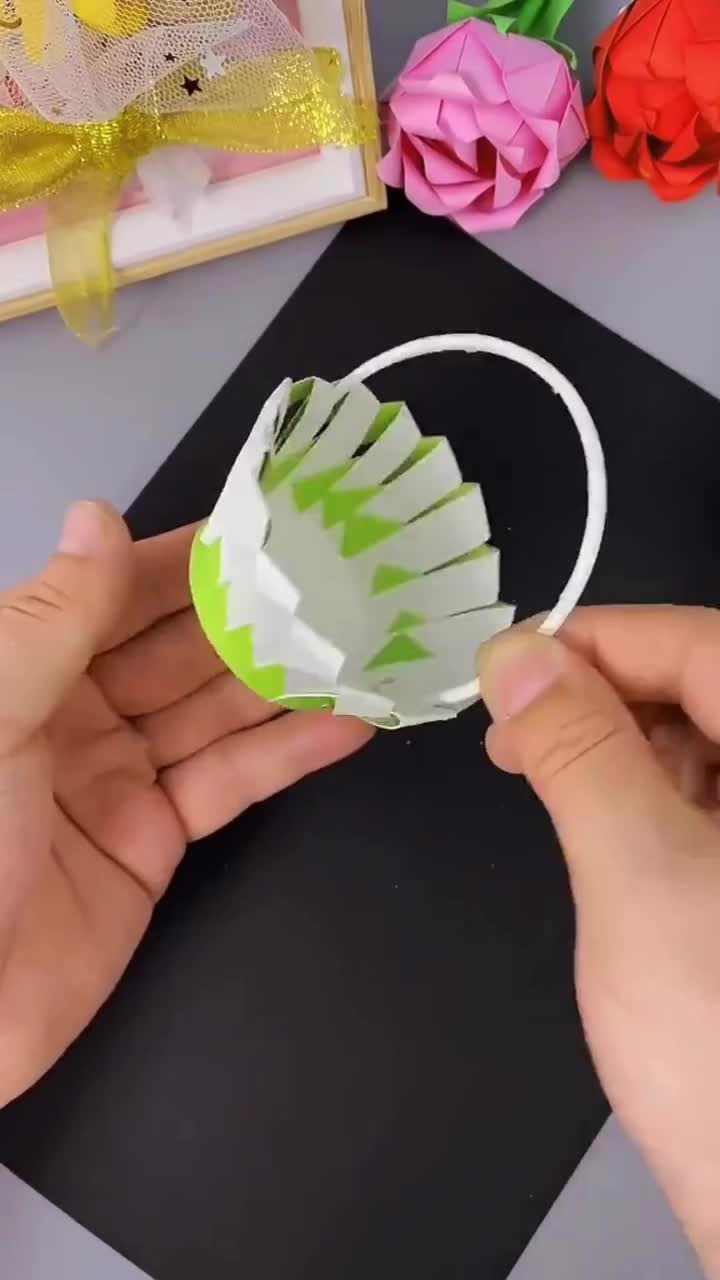 Cara membuat keranjang mini dari gelas kertas