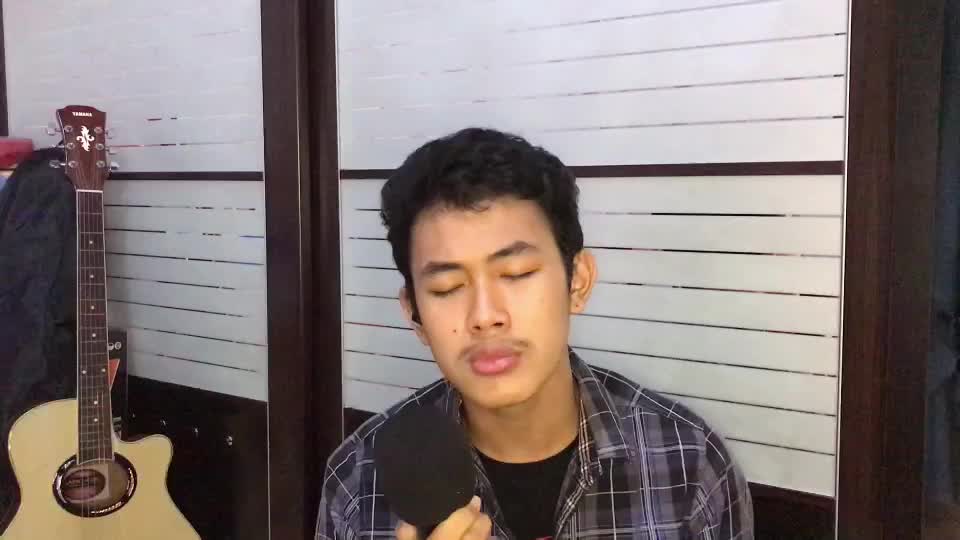 XFI2021 SOLO FREDDY AGUNG TRI SAPUTRA 17THN KARAWANG WHEN WE WERE YOUNG&FEELING GOOD