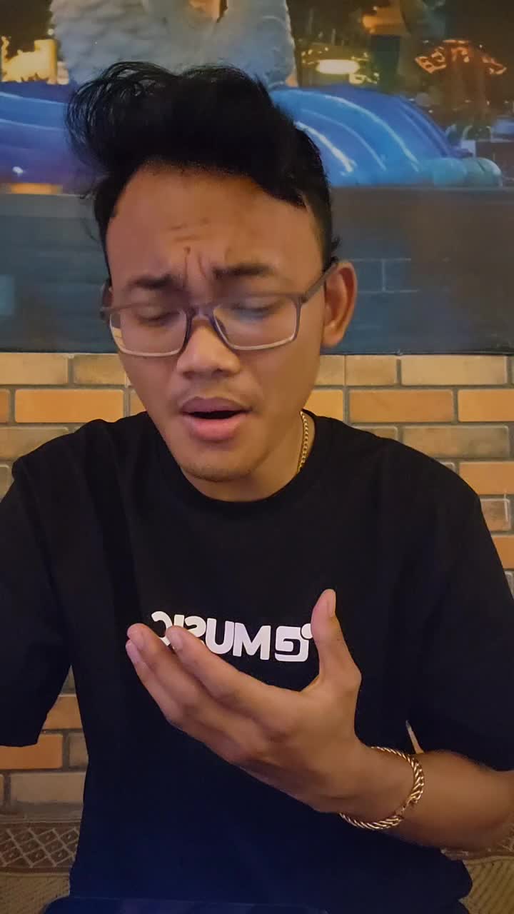 Kontes Ambyar Indonesia, Ilham Putra Sanjaya, 20th, Boyolali, Layang Kangen 