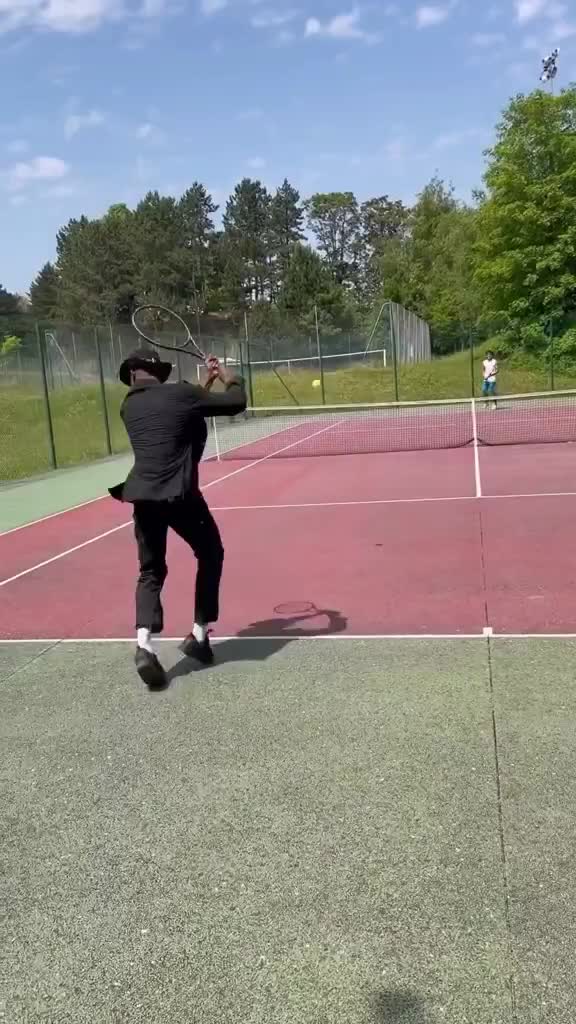 main tenis with style