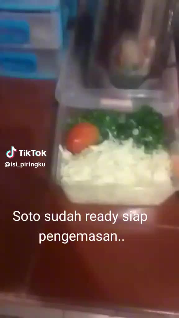 permisi jualan sotonya yummy silahkan diorder ya 