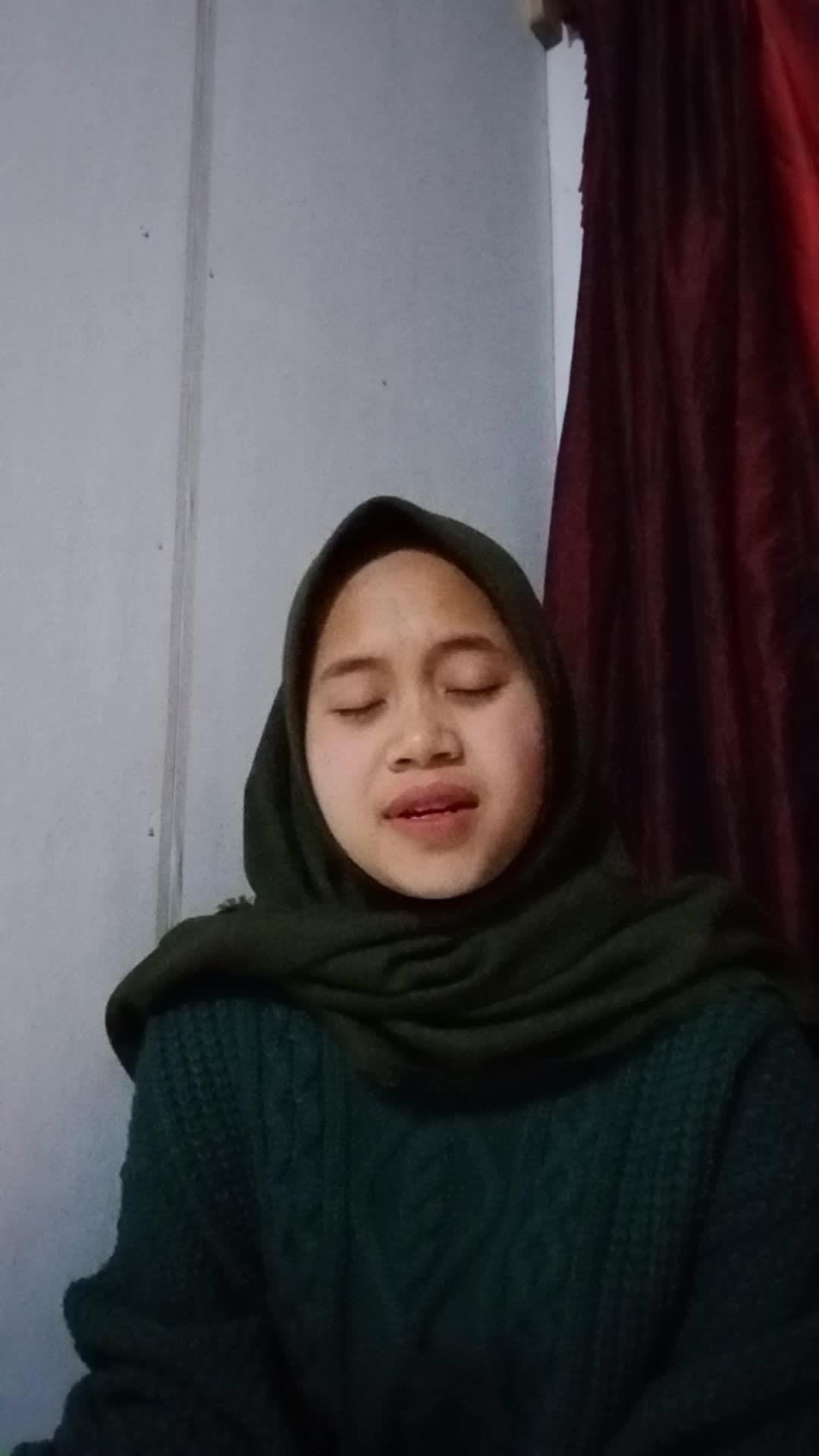 nama nursalsabila usia 17 tahun asal Bandung  menyanyikan lagu ya habibal qalbi #VoiceOf