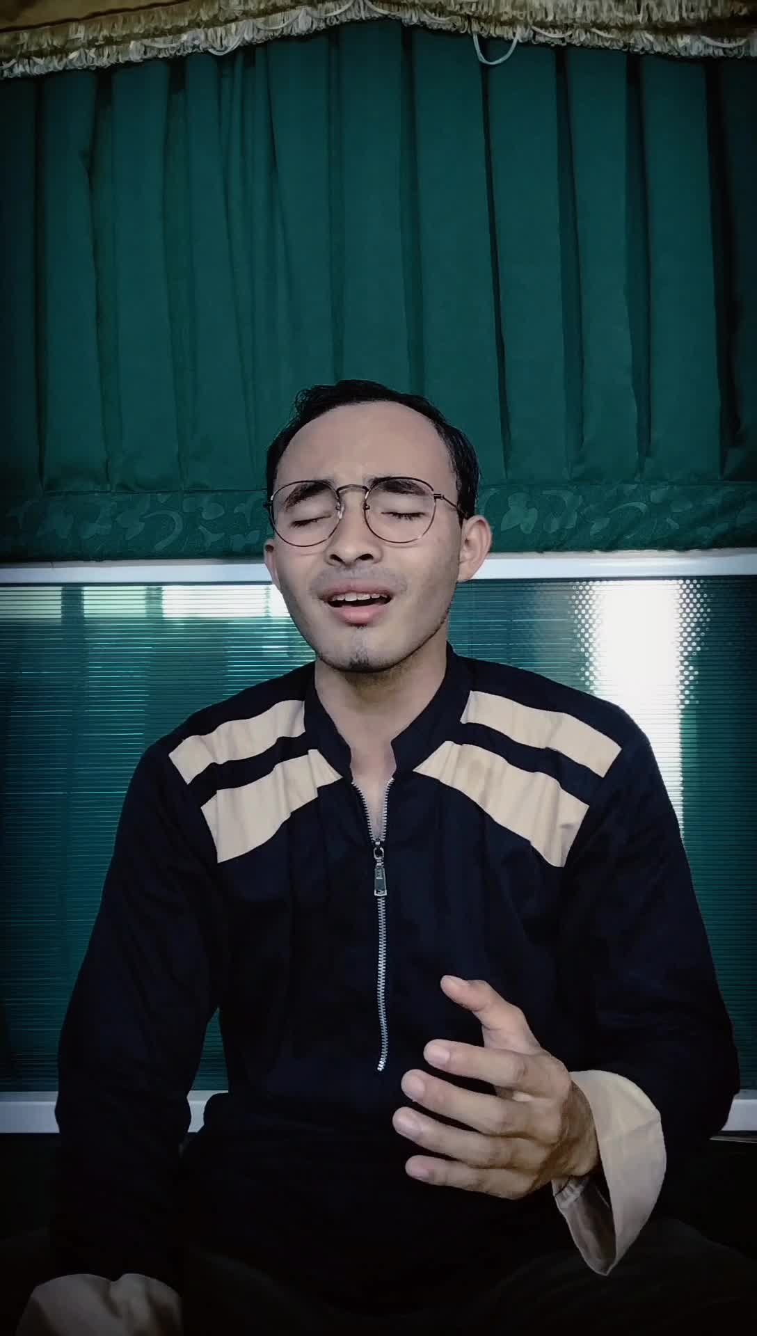 Nama : Andi Kurniawan, Umur : 20 Tahun, Kota Asal : Banten, Judul Lagu : Al Itirof. #VoiceOfRamadhanGTV