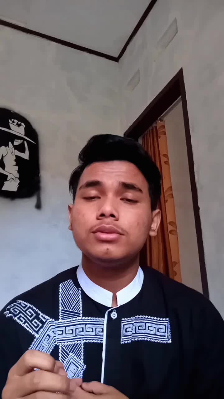Ridwan Maulana_20thn_Bogor_Ummi tsumma ummi. lagu penuh emotional .Bismillahirrohmanirrohim #VoiceOfRamadhanGTV 085780205102