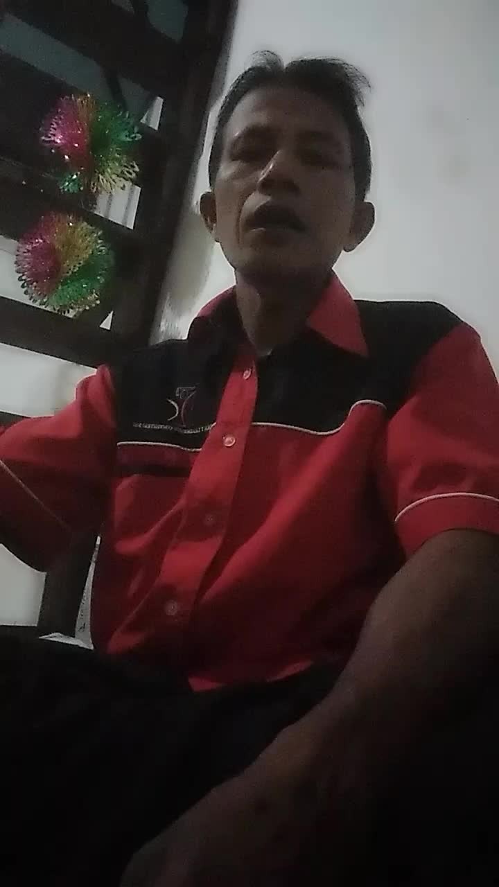 nama saya buniman asal dari Jember Jawa Timor saya mau Coba ikut aodisi dangdut ster 2021 sehari hari saya kerja bangonan dan jugak nyanyi 