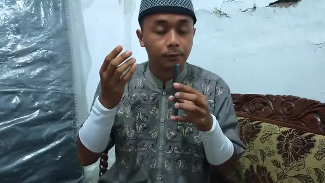 Nama: Muhammad Lukman Usia: 27 Tahun Asal: Bumiayu Brebes Judul lagu: Gigi I'tiraf #VoiceOfRamadanGTV