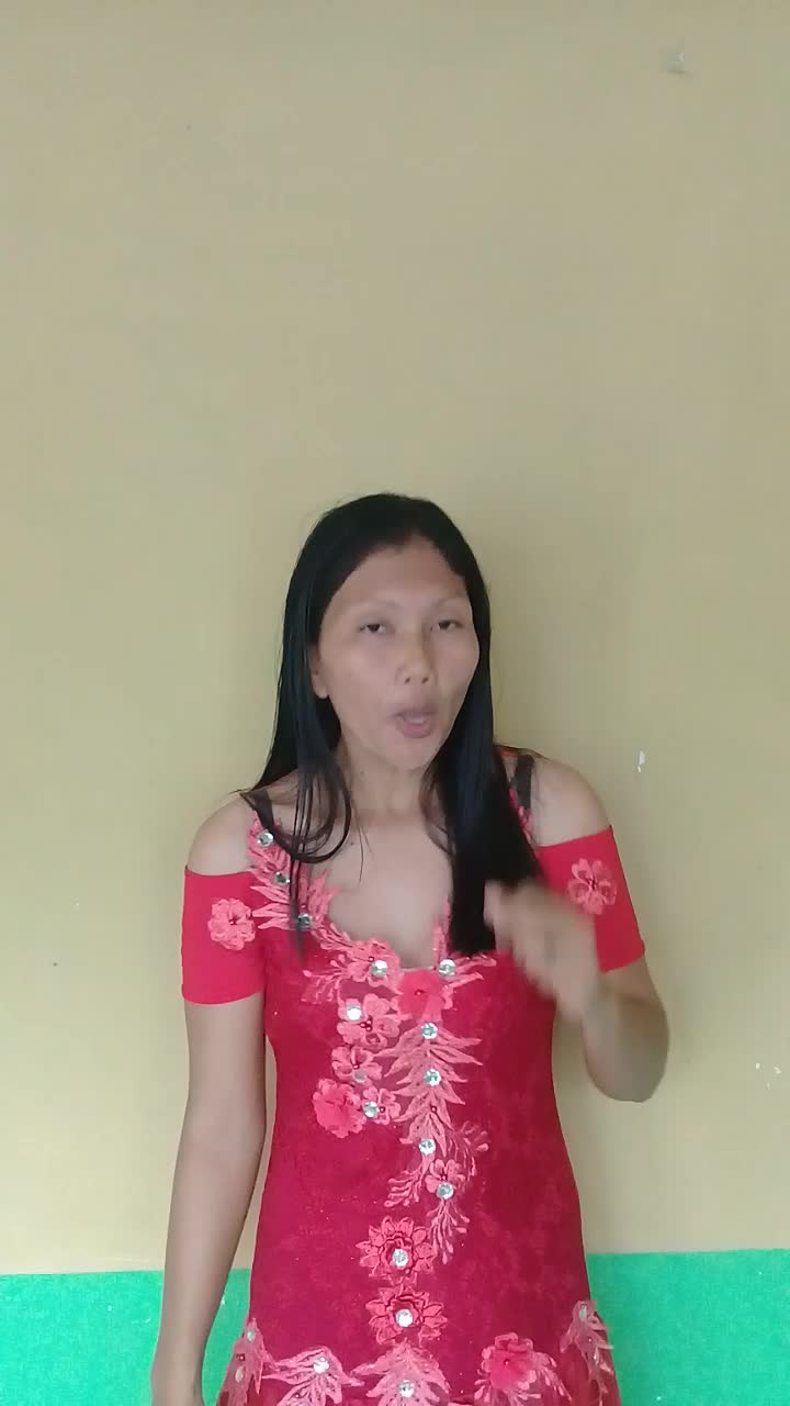 Wanita yang ingin meraih impian. Lagu Hitam (Cover rika)#OnlineAuditionRisingStarIndonesiaDangdut#RisingStar#Onlinedangdut#Onlineaudition