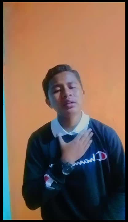 AUDISI RISINGSTAR INDONESIA DANGDUT

Nama : Riva kurniawan
Asal Daerah: Sukabumi , provinsi Jawabarat 
usia  : 14 Tahun