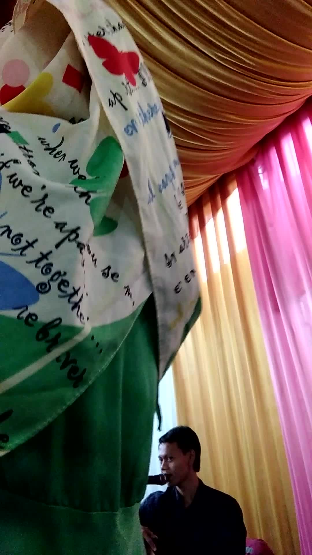 kun antaa lubna fania depok.. maaf kalo salah salah yaa 