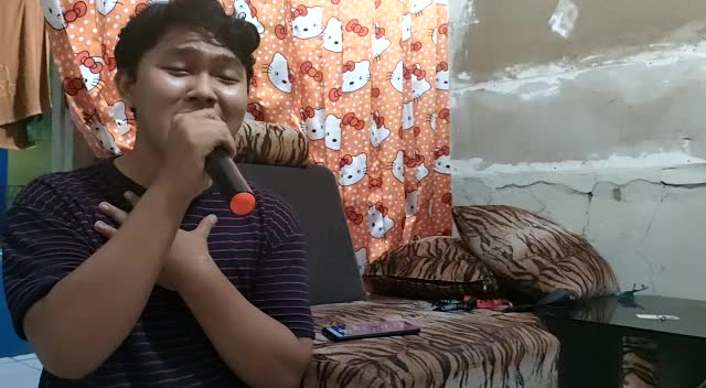 DINAR AWLYA 22tahun Karawang  HABIS GELAP AKAN TERBIT TERANG 