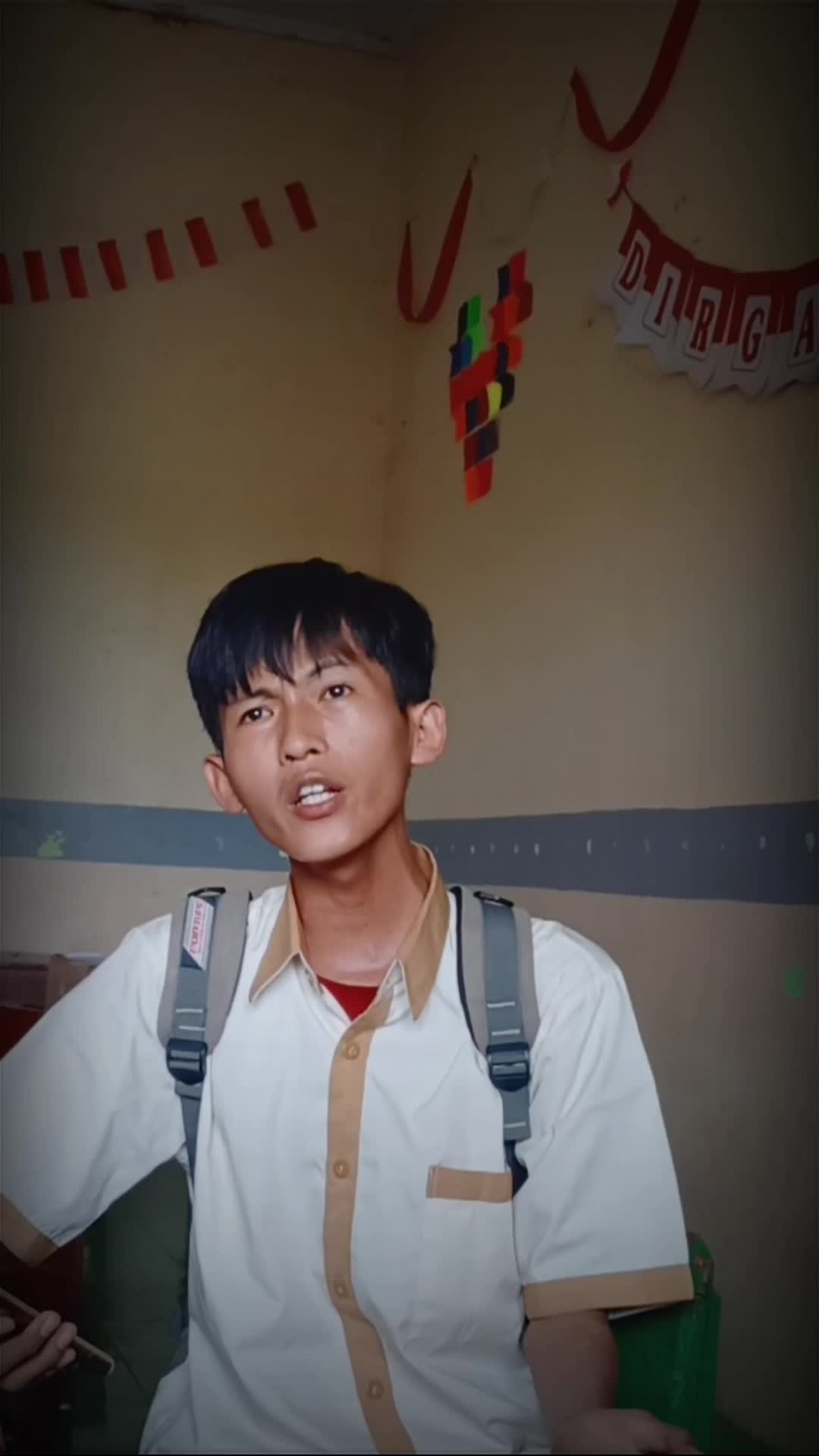 MAULANASYAI_19TAHUN_KOTAINDRAMAYU_QADDUKALMAYYAS/YA'UMRI. |pulang sekolah, eh keinget voice of ramadan. semoga  berhasil.