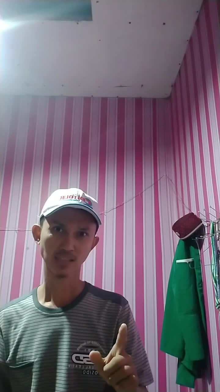 Tolong tonton dan follow ya teman 2,aku lagi acting MC acara infestigasi