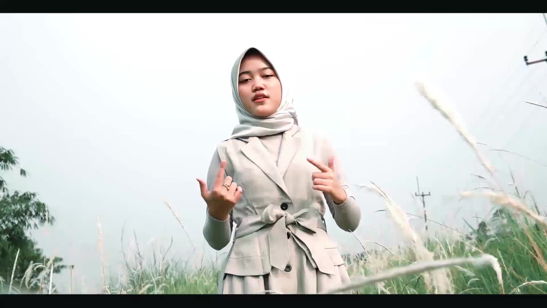 Bismillahirrahmanirrahim Sholawatan Yuk "Law Kana Bainanal Habib" Cover : Rini Wantikasari #BulanRamadhanPenuhBerkah