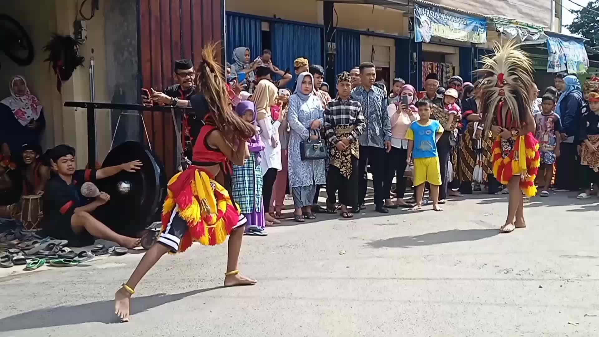 Seni adalah hidupku dan darahku