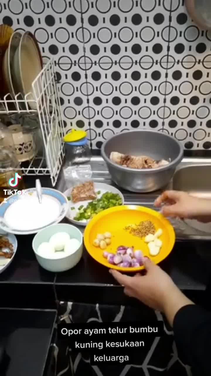 ✨️Opor ayam telur bumbu kuning favourite keluarga✨️