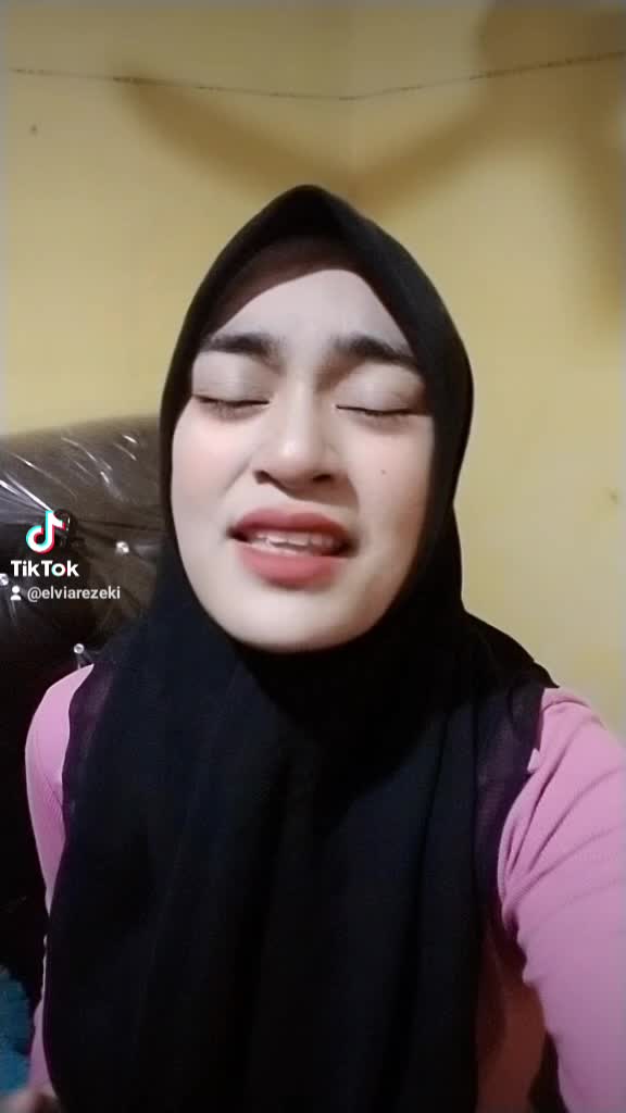KDI2022 ELVIA REZEKI ACEHTENGGAH 25TAHUN SELALUMILIKMU #onlineAuditionKDI2022