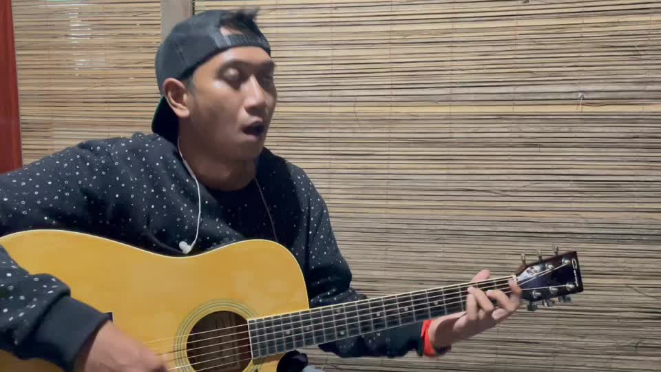 XFI 2021 BOY MAX XAVIER 33YEARS OLD BEKASI ORIGINAL SONG BY MY SELF TITLE : WET DREAM