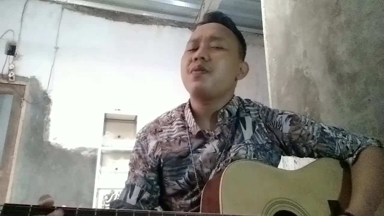Nama: Yadi Bass Usia 29 Tahun Kota Asal : Jakarta |lagu yang dibawakan Hasil Karya sendir Berjudul Ta'aruf dan Hingga Akhir Waktu (Nineball)