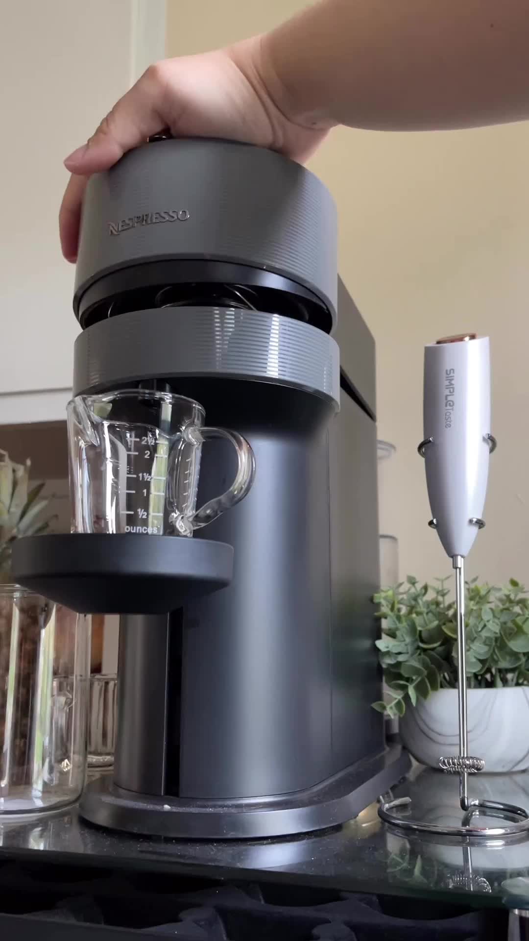 Cara bikin iced vanilla bean latte