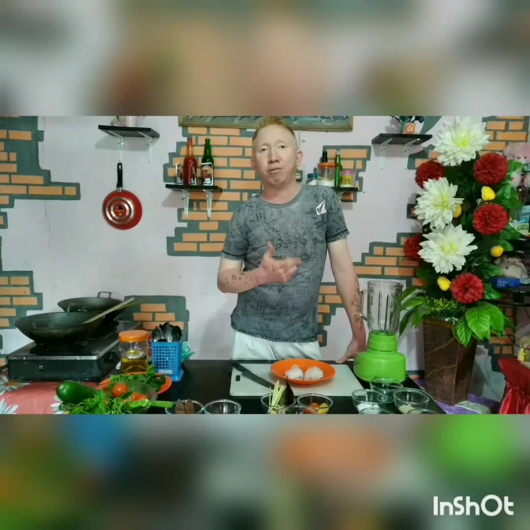 Ayam Gorbuning wt Sambal Terasi & Kangkung Cha Manado.